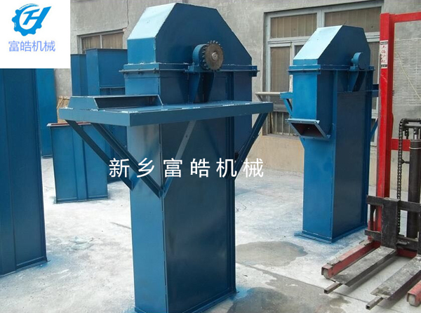 斗式提升機(jī)結(jié)構(gòu)簡(jiǎn)單，維護(hù)方便，依靠膠帶固定